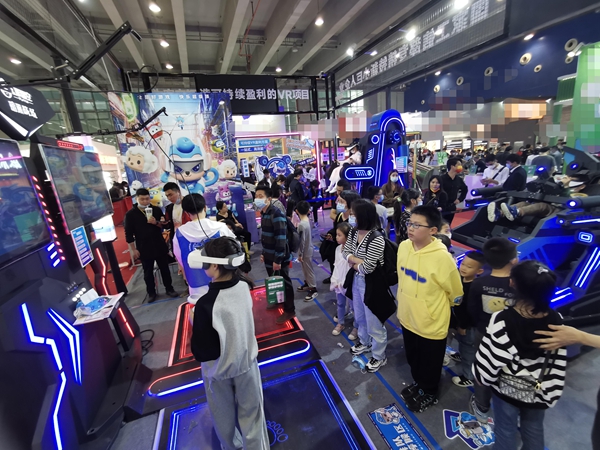 通州-万达 开VR店，一台VR战车单月创造营业奇迹！