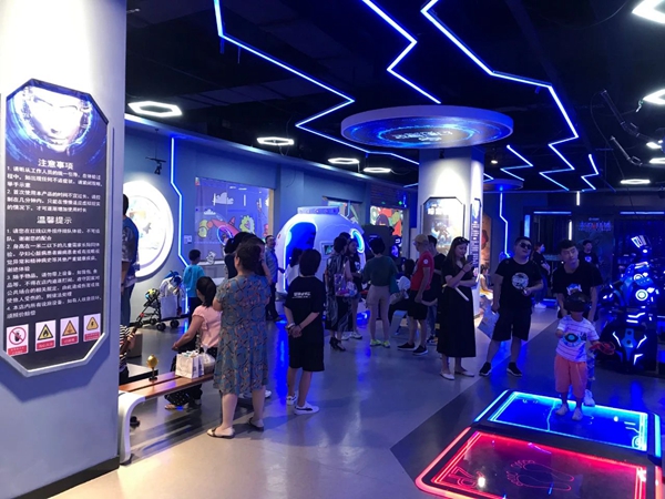 兰州qy千亿球友会VR体验馆开业啦！赚钱有秘技！