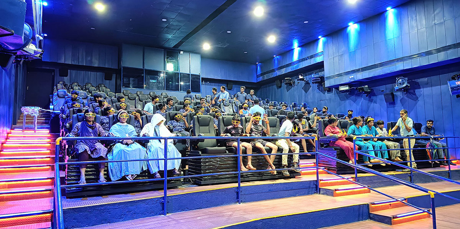 Immersive 5D Cinema Experience in India Amusement Park