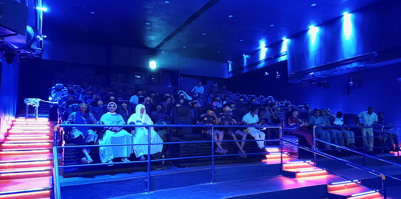 Immersive 5D Cinema Experience in India Amusement Park