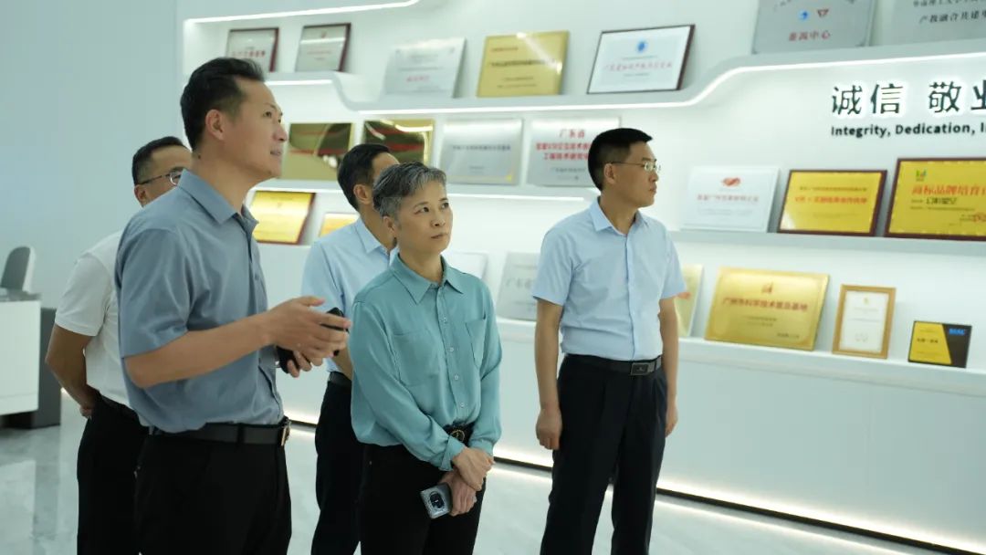 广州市政协何婧副主席率队调研球友会VR 链主企业科技创新赋能产业升级